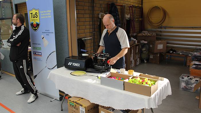 Besaitungsmachine