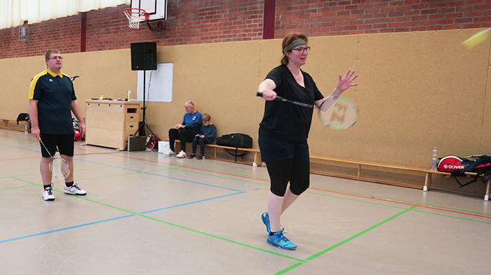 Benni und Heike auf dem Spielfeld