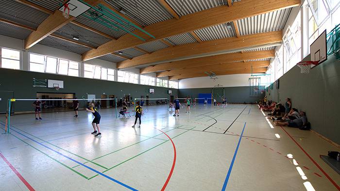 gesamter Halleüberblick